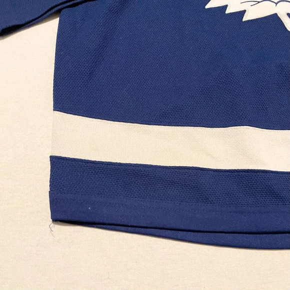 Toronto Maple Leafs Connor Brown Reebok Jersey No 12 Mens Size  Medium Flaws - Picture 4 of 16